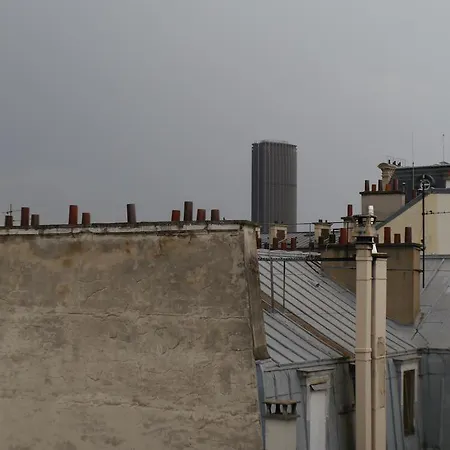 Studio Between Invalides & Elysees * Paryż